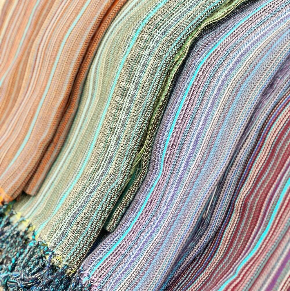 Pestemal_Coskun_all-colors_detail.jaliya